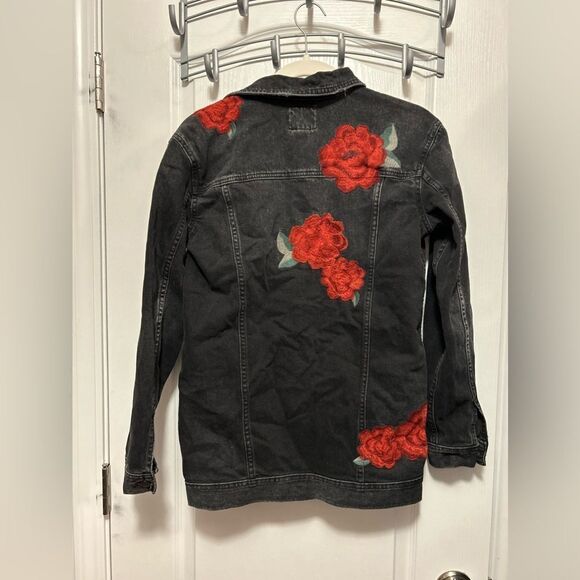 American Eagle Women's XS Embroidered Floral Long Denim Jean Jacket Black rose - Picture 3 of 16